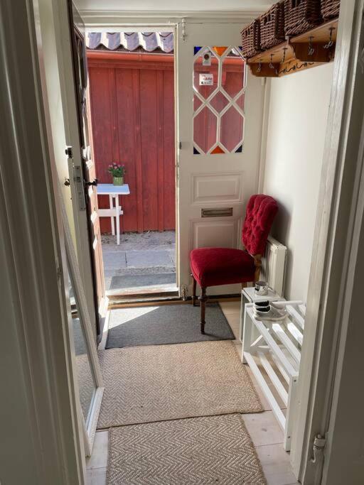 Historisk Charm I Hjaertat Av Gamla Stan Kalmar Villa Luaran gambar